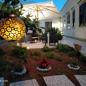 https://baglio-del-mulino-a-vento.sicilyhotelsitaly.net